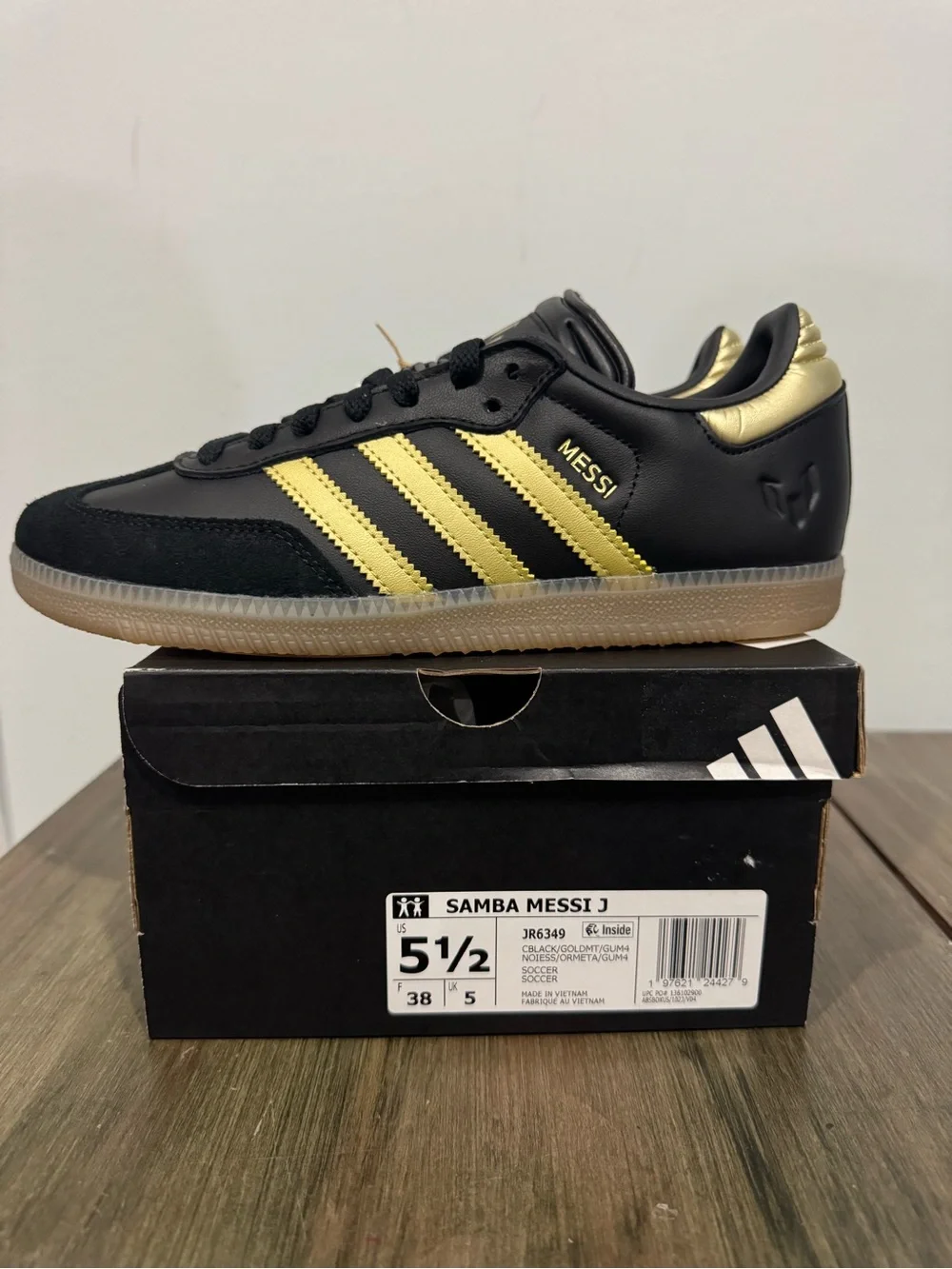 ADIDAS SAMBA LIONEL MESSI J TRIUNFÓ DORADO INDOOR SOCCER SHOES